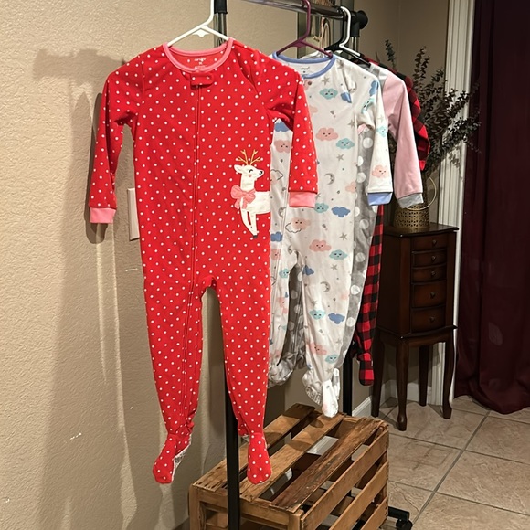 Carters - Picture 2 of 4